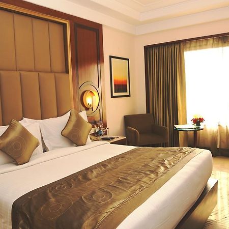 Hotel The Acura, Bmk à Gurgaon Extérieur photo
