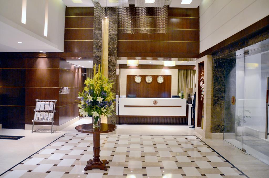 Hotel The Acura, Bmk à Gurgaon Extérieur photo