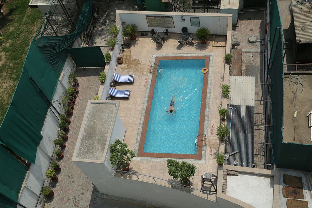 Hotel The Acura, Bmk à Gurgaon Extérieur photo