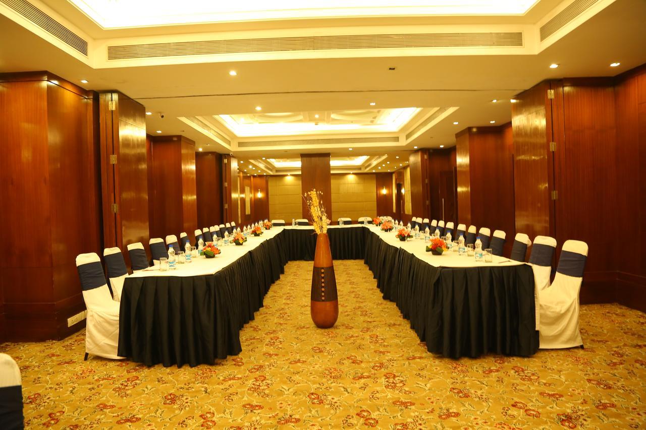 Hotel The Acura, Bmk à Gurgaon Extérieur photo