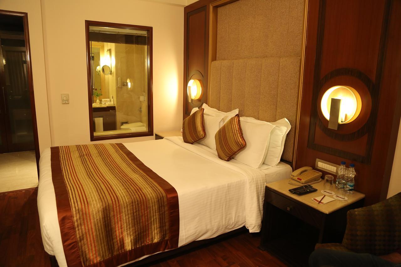 Hotel The Acura, Bmk à Gurgaon Extérieur photo