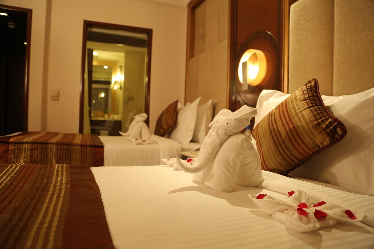 Hotel The Acura, Bmk à Gurgaon Extérieur photo