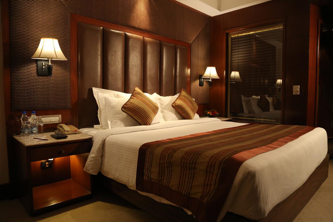 Hotel The Acura, Bmk à Gurgaon Extérieur photo