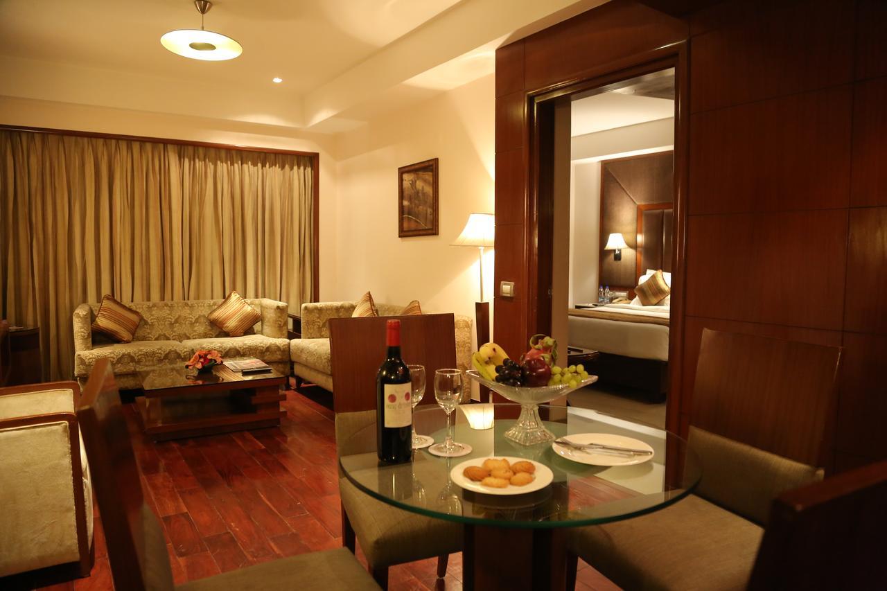 Hotel The Acura, Bmk à Gurgaon Extérieur photo