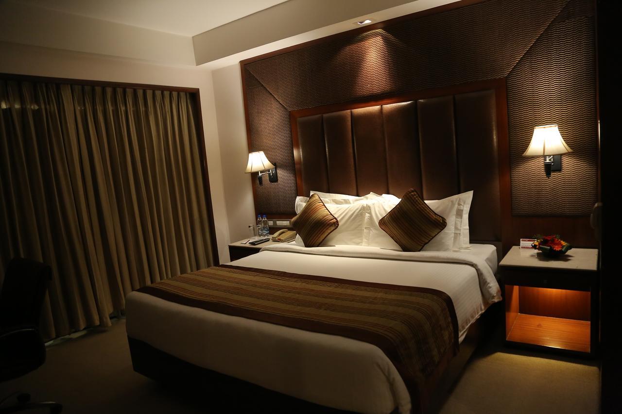 Hotel The Acura, Bmk à Gurgaon Extérieur photo